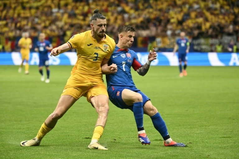Si la Roumanie et la Slovaquie ont obtenu le nul (1-1) qui permet aux deux équipes de poursuivre leur route en huitièmes de finale de l'Euro-2024, pour la troisième journée du groupe E, jeudi à Francfort, les deux équipes ont bien joué le jeu.