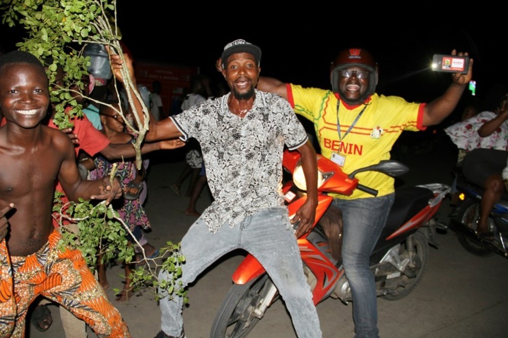 Les supporters des Ecureuils du Bénin en liesse à Cotonou. AFP