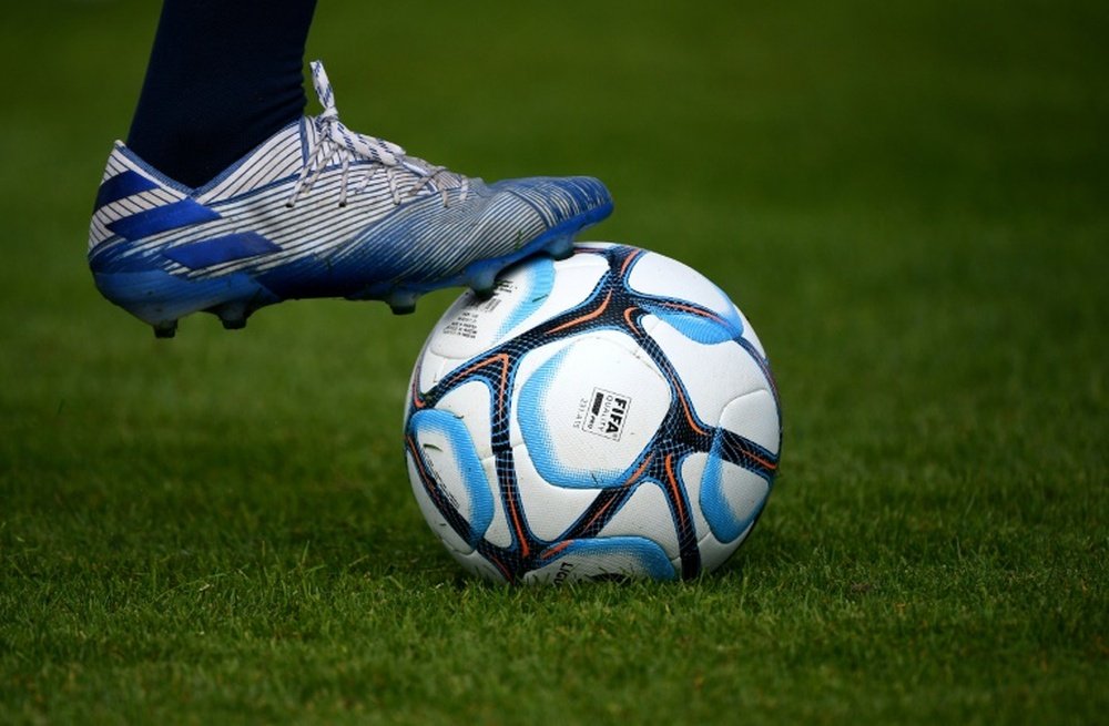 Ligue 2 : tous les leaders battus, le Paris FC remonte. AFP