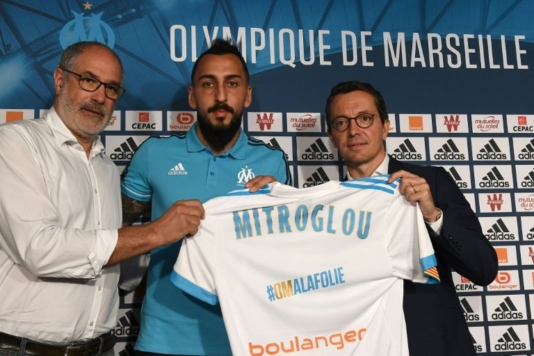 L'attaquant grec Konstantinos Mitroglou, lors de sa présentation à l'Olympique de Marseille. AFP