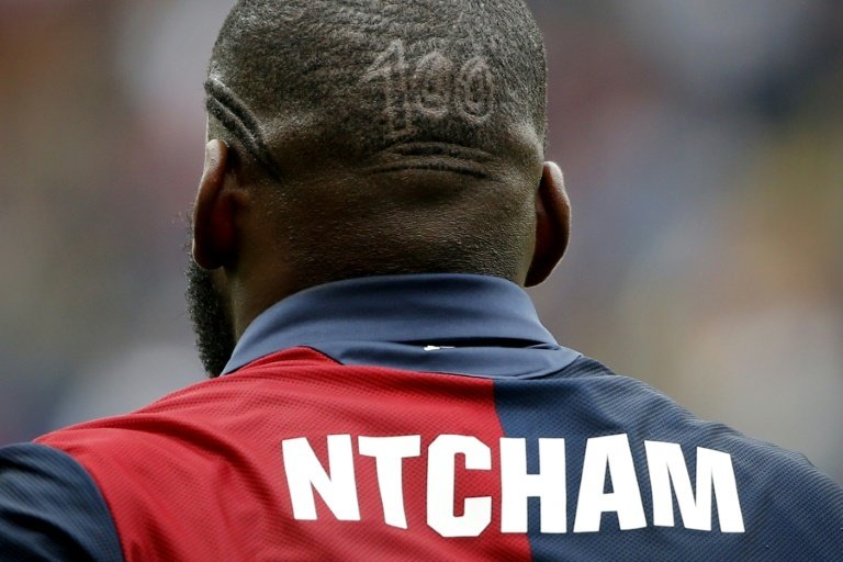 Le milieu de terrain Olivier NTcham lors d'un match avec le Genoa contre Lazio. AFP