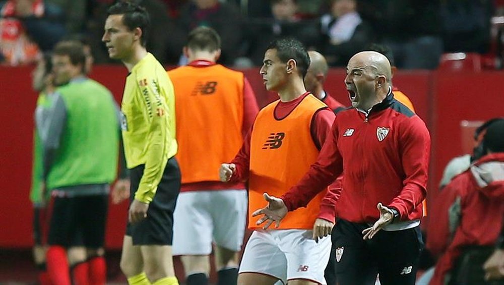 Jorge Sampaoli ha reservado a varios jugadores de cara al partido ante el Leicester. EFE/Archivo
