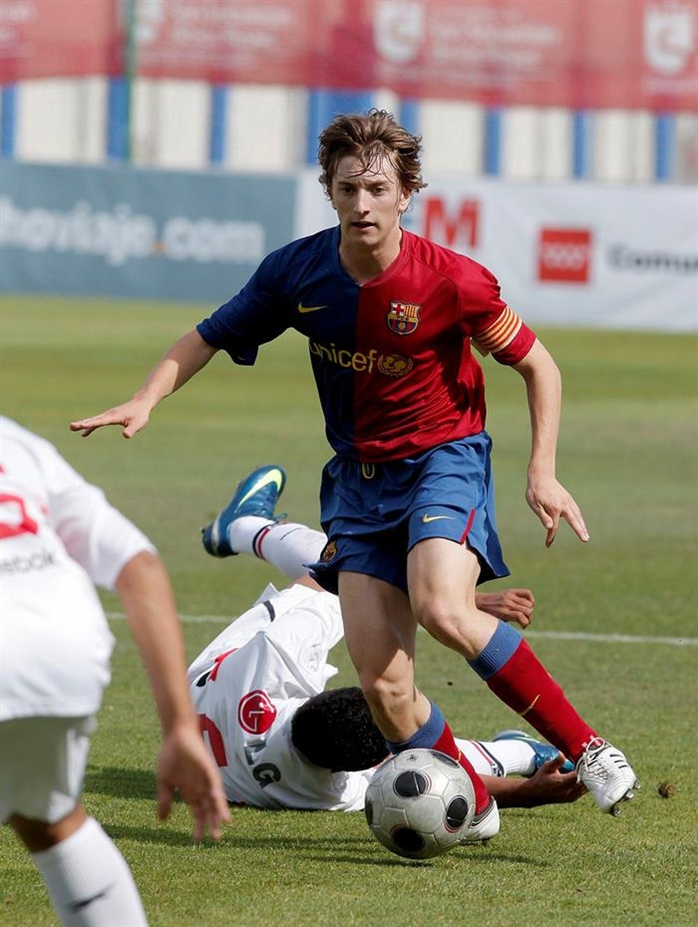 El lateral del Metz habló sobre su pasado azulgrana. EFE