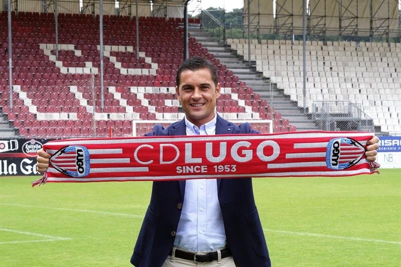 El nuevo entrenador del Lugo afirmó que el equipo tiene un proyecto ambicioso. EFE