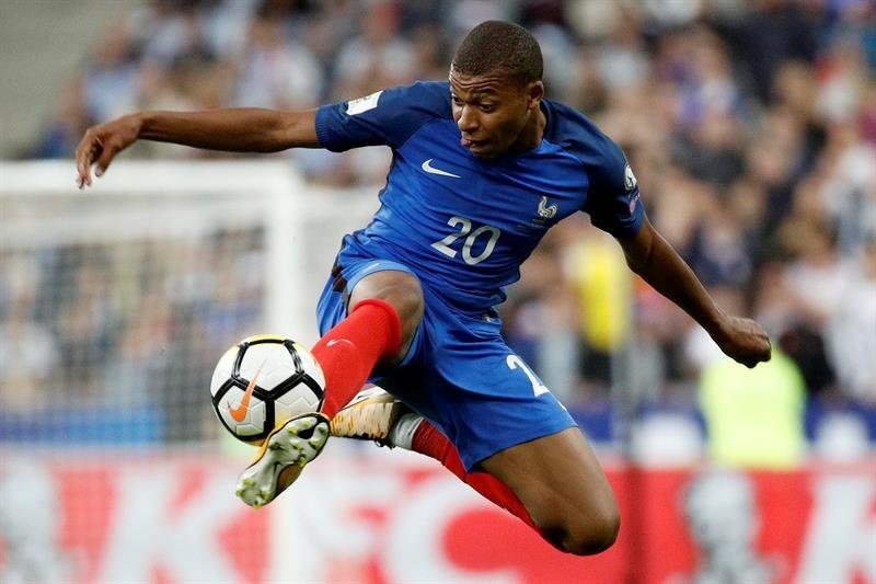 Mbappé fue el último gran fichaje en llegar al PSG. EFE