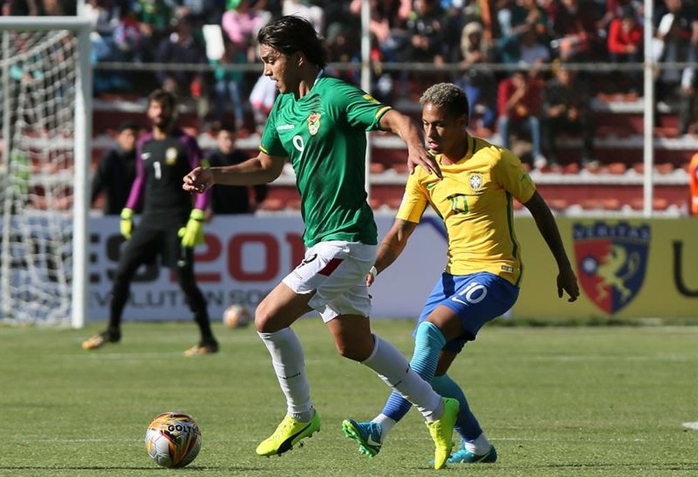 Martins se 'coló' en la foto de Brasil. EFE