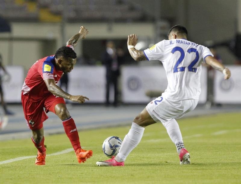 Panamá accede a su primer Mundial gracias a un infame gol que nunca entró