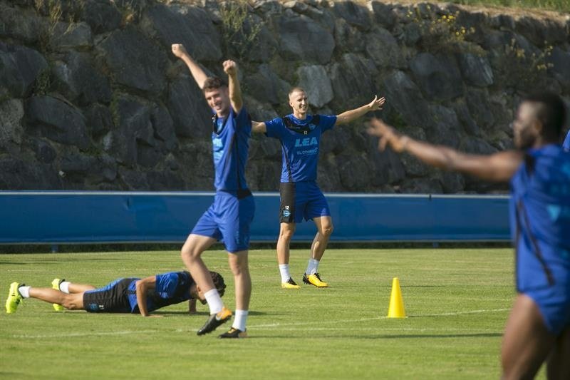 El Deportivo Alavés ha anunciado este viernes que ha alcanzado un acuerdo de colaboración con el club JS Hercules de Finlandia, con el objetivo de llegar a otros mercados internacionales como ya sucedió con el NK Rudes de Croacia.