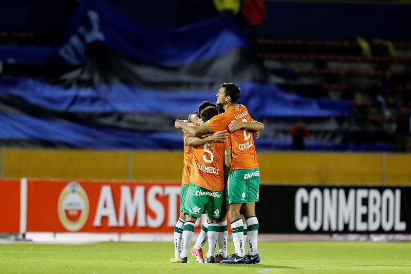 Banfield emuló a Tucumán en el estadio de los milagros