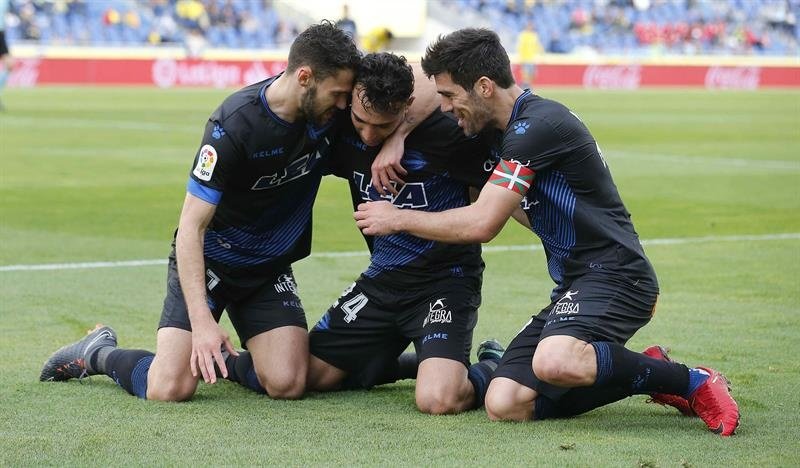 Munir recuerda lo que ha sufrido el Alavés esta temporada