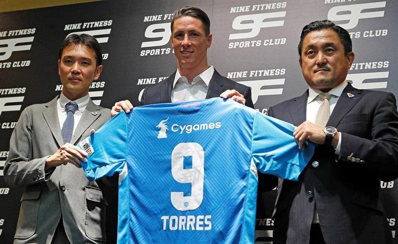 Fernando Torres, presentado por el Sagan Tosu. EFE/VIctor Lerena
