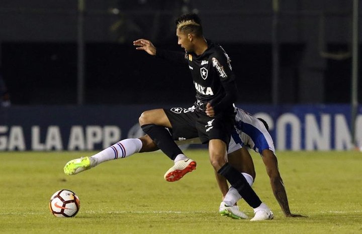 Botafogo saca petróleo, pero cae ante Nacional