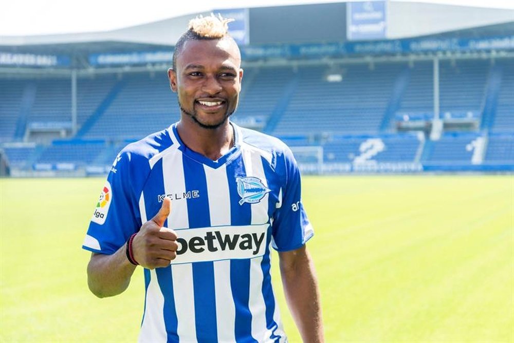 Twumasi ya es nuevo jugador del Alavés. EFE