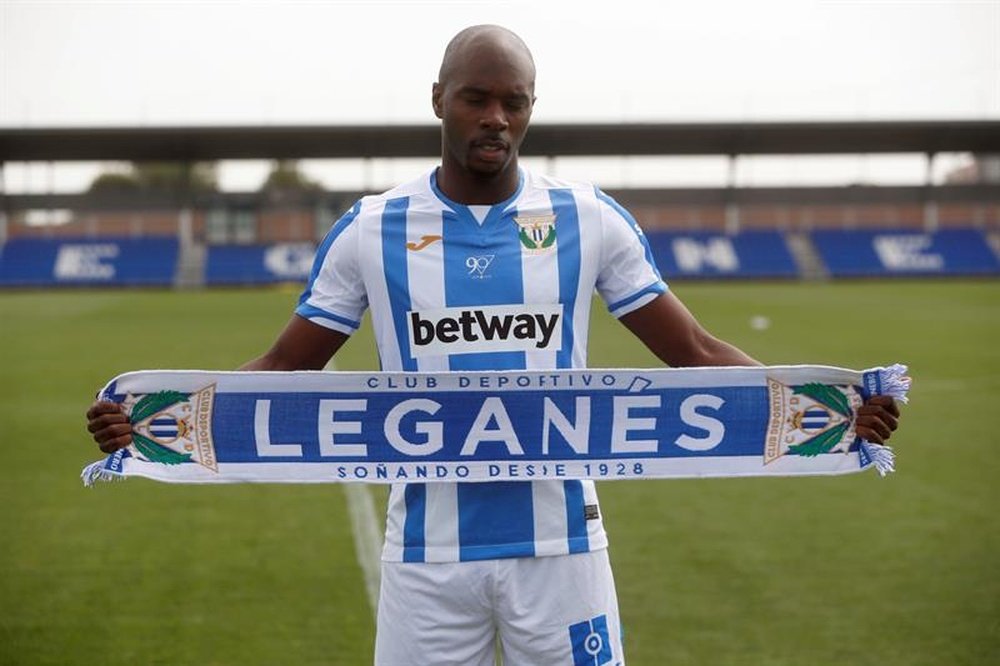 Nyom fue presentado como jugador del Leganés. EFE
