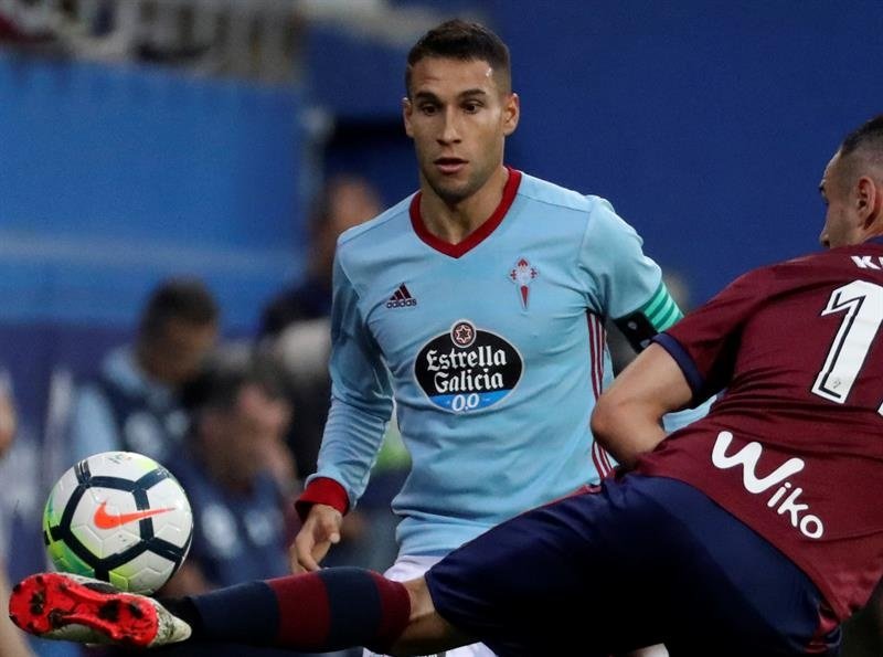 Hugo Mallo no estará ante el Valladolid por precaución
