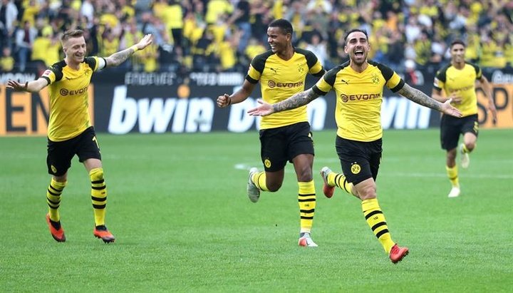Espectacular rescate de Paco Alcácer al Borussia Dortmund