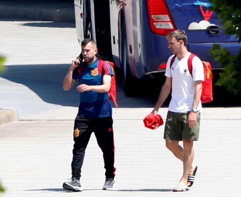 Jordi Alba centra las miradas antes de la lista de Luis Enrique
