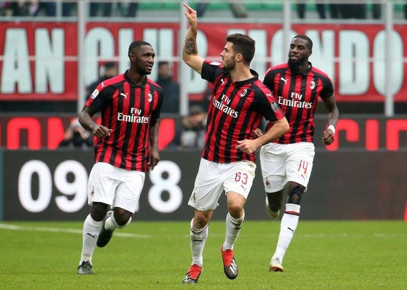 Otra remontada salva al Milan