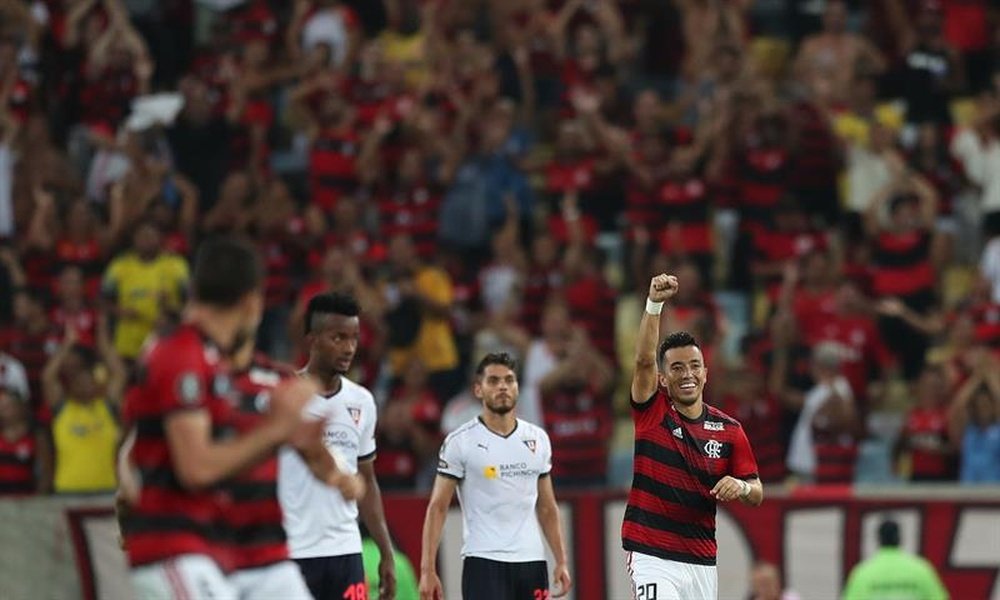 Flamengo vence a Liga de Quito y asume el liderato del Grupo D. EFE
