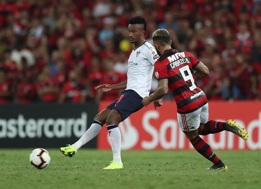 Flamengo le endosó un 3-1 a Liga de Quito. EFE