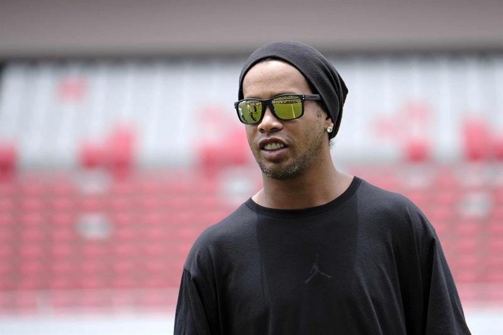 Ronaldinho jugará un partido de exhibición en Colombia. EFE/Archivo