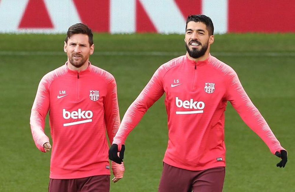 Suárez, mejor socio de Messi junto a Pedro. EFE