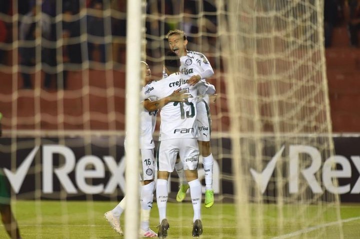 Palmeiras vence y Mineiro asalta el liderato