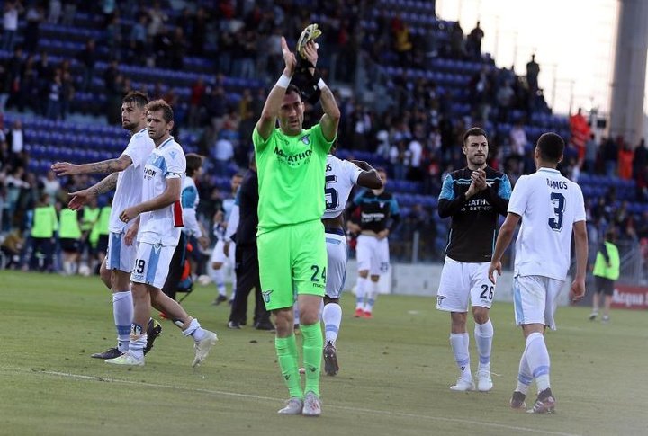 La Lazio se aferra a la Europa League en Cerdeña