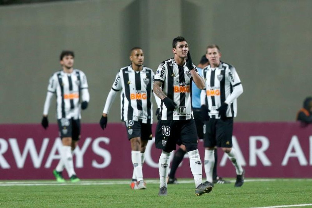 Atlético Mineiro peleará por la remontada; Unión La Calera, por mantener la renta. EFE