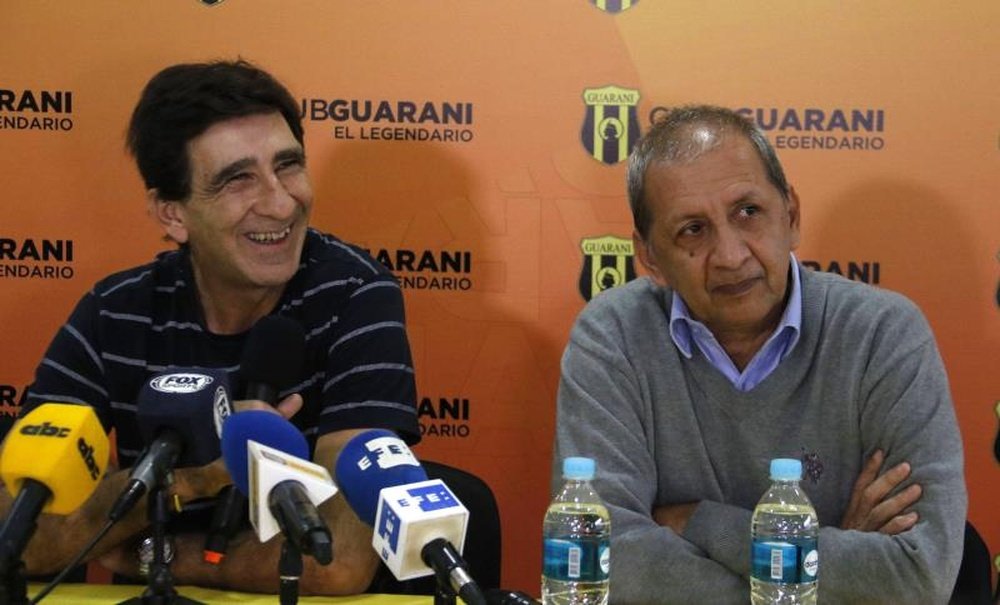 Gustavo Costas regresa a Guaraní 16 años después. EFE
