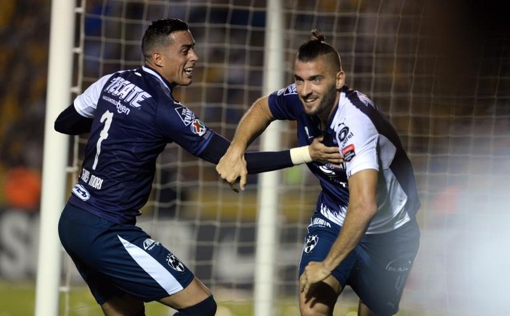 Monterrey y Toluca suman un triunfo, Pumas no pasa del empate. EFE/Miguel Sierra/Archivo