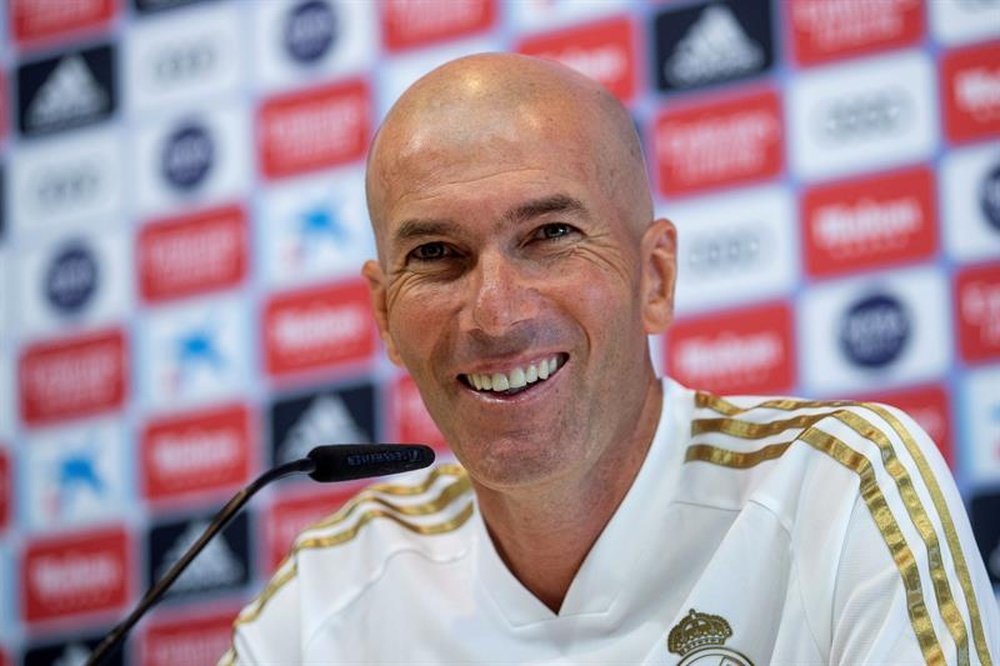 Zidane dedicó un aparte a Bale. EFE