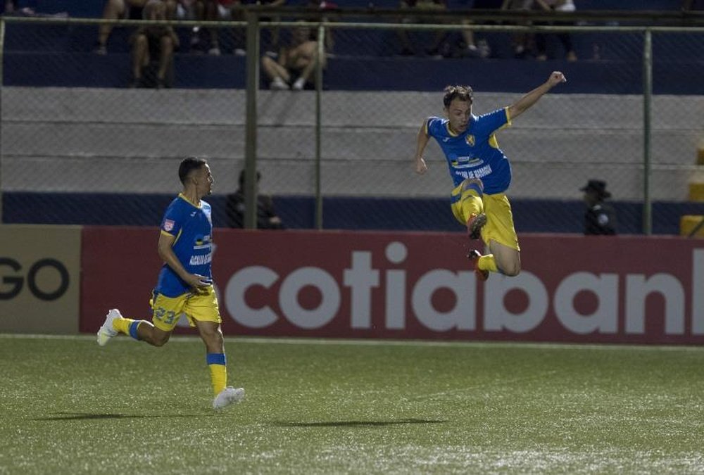 La final de la Liga CONCACAF, en juego. EFE/Jorge Torres/Archivo