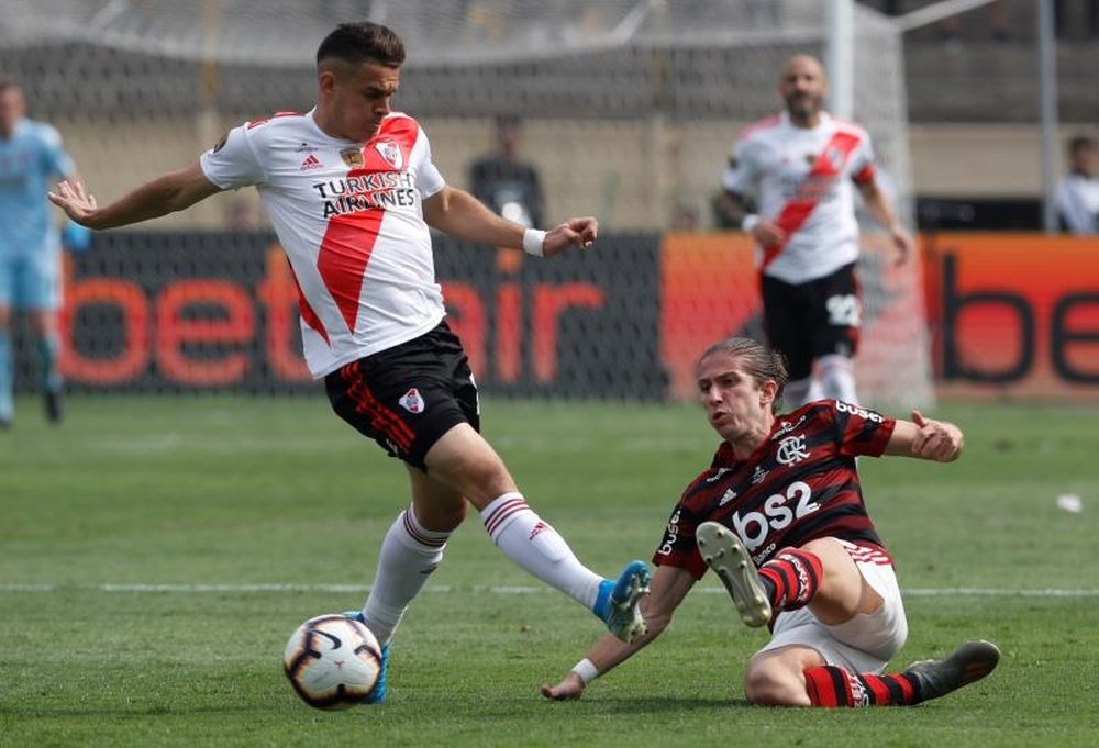 Filipe Luis dedicó el título a la hinchada de Flamengo. EFE/Paolo Aguilar