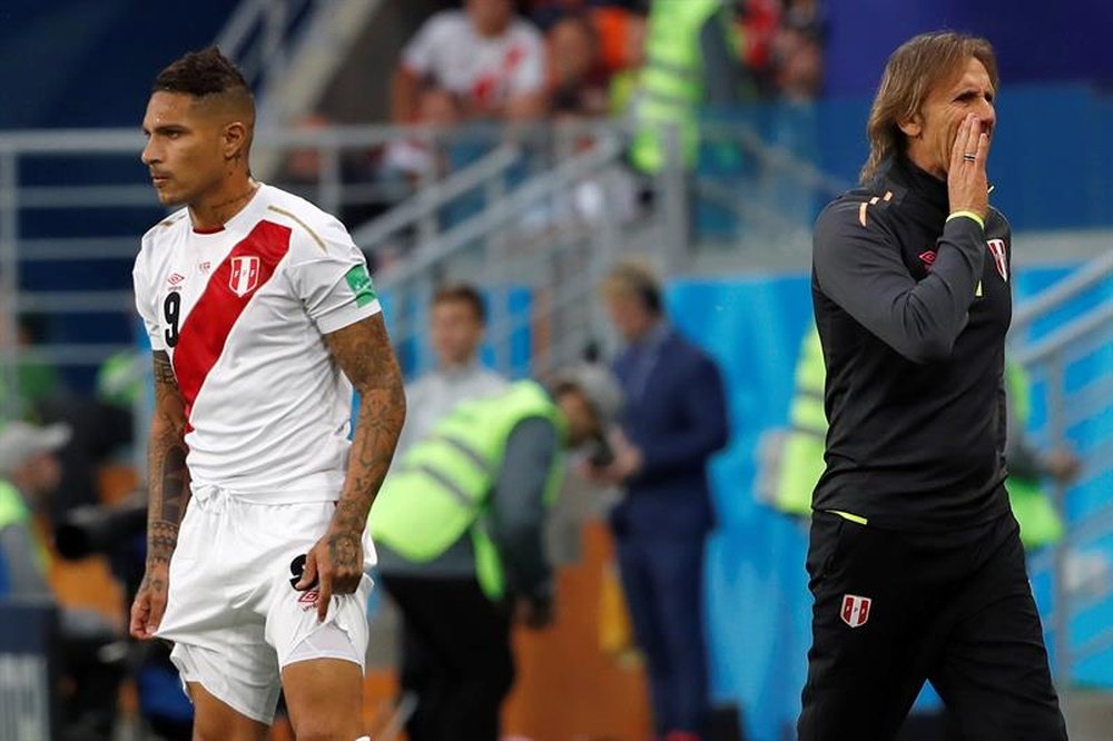 El seleccionador de Perú cree que encajaría a la perfección en Boca. EFE