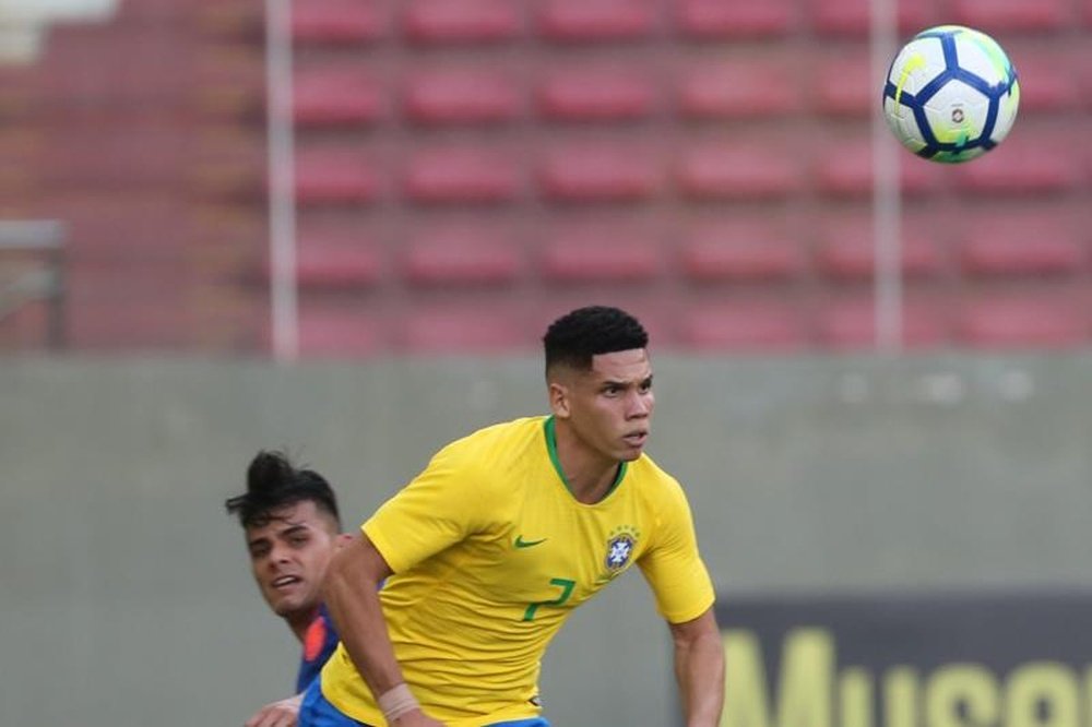 Reinier destaca en el amistoso de preparación de Brasil.  EFE/Paulo Fonseca/Archivo