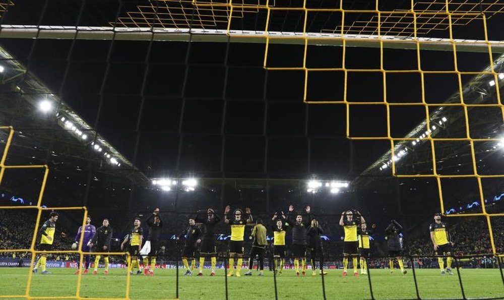 El PSG y el Borussia Dortmund se miden en un Parque de los Príncipes vacío. EFE