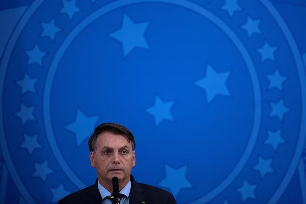Bolsonaro aseguró que clubes de Brasil entrarán en quiebra. EFE/Archivo
