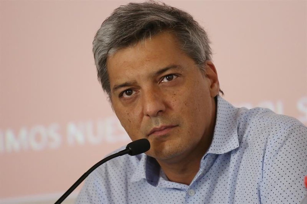 El fútbol chileno queda acéfalo tras la renuncia del presidente de la ANFP. EFE/Archivo