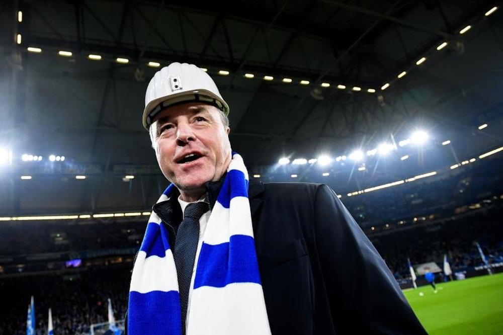 El presidente de Vigilancia del Schalke 04 renuncia tras un brote de COVID-19. EFE/Archivo