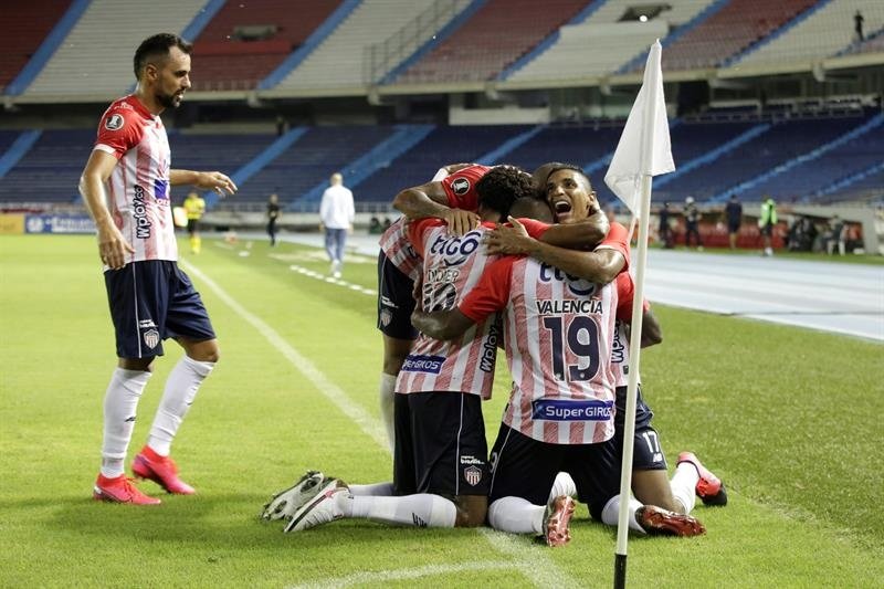 Solo un clasificado y tres eliminados en otra jornada de Libertadores. EFE /Ricardo Maldonado Rozo