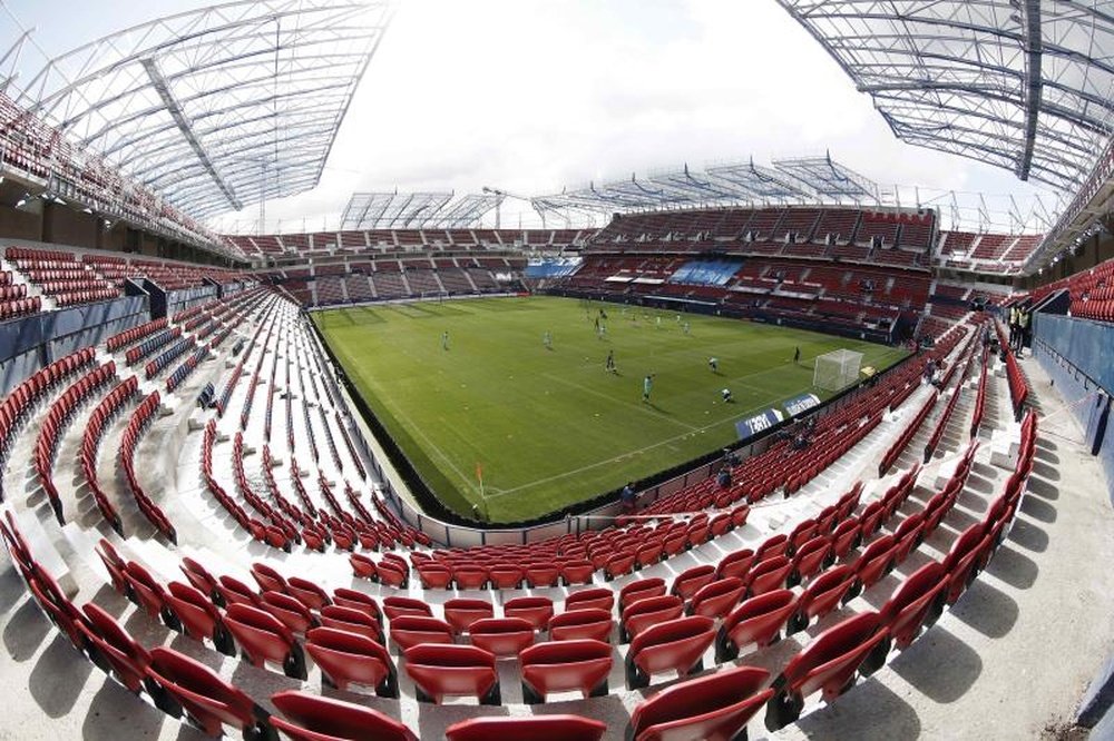 El Sadar seguirá apretando a los equipos rivales. EFE