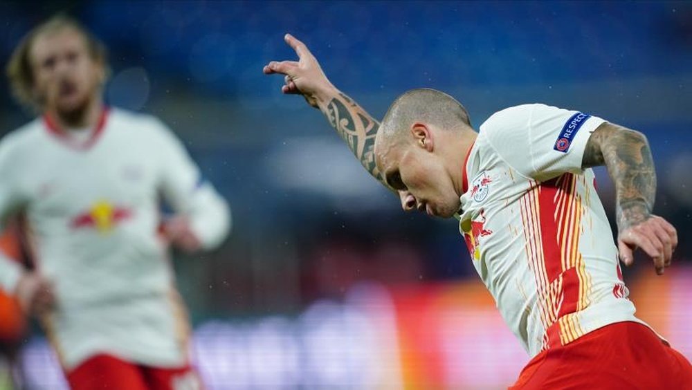 Angeliño fue el héroe de la noche con su doblete. EFE/EPA
