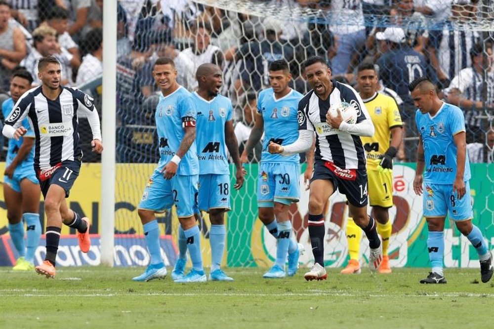 Binacional dijo adiós a la Libertadores con 25 goles encajados. EFE/Archivo