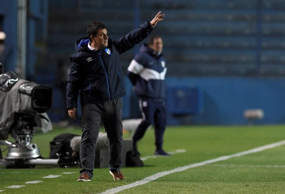 Nacional y Wanderers encaran la recta final del Intermedio como líderes. EFE