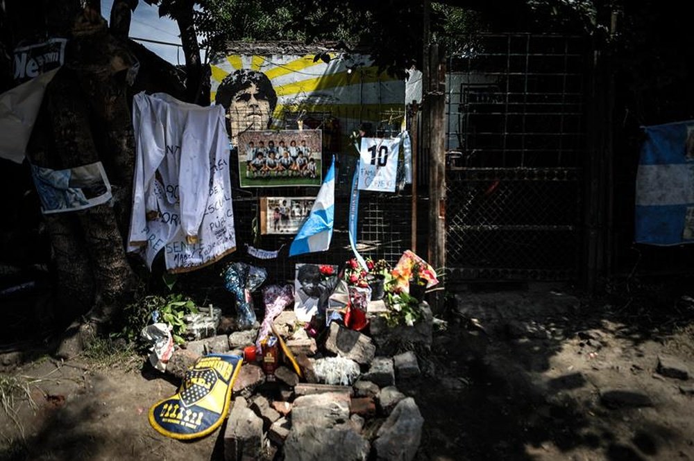 Tras las lágrimas, un problema: la herencia de Maradona. EFE