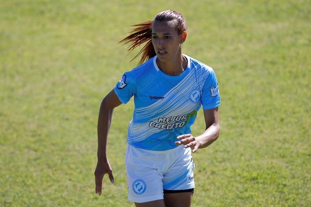 Mara Gómez ya ha podido debutar con Villa San Carlos. EFE