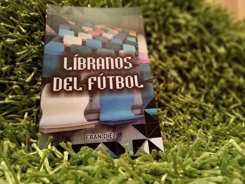 'Líbranos del fútbol', un libro interesante. EFE