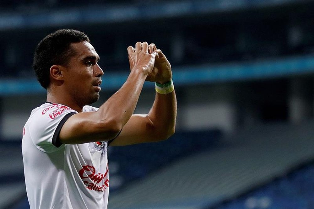 Mauro Manotas rescata un punto ante Monterrey 'in extremis'. EFE