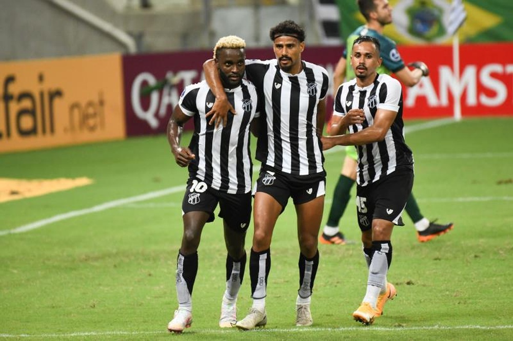 Empate a nada entre Ceará y Arsenal. EFE